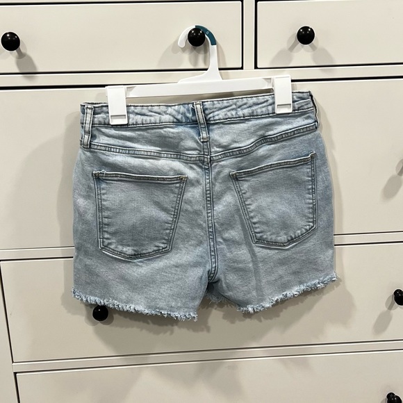 Denim Frayed Shorts - Picture 6 of 7